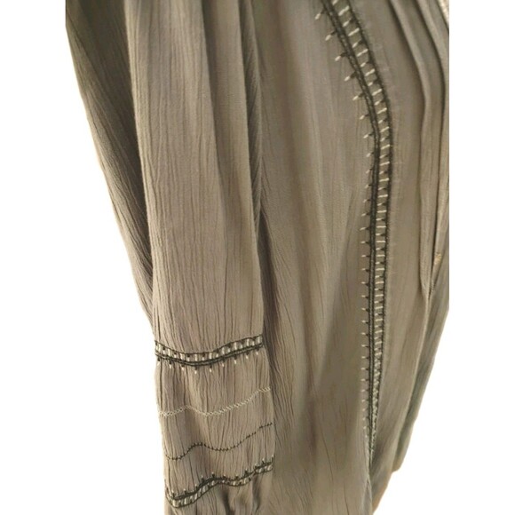 J. Jill Blouse Size M Petite Button Green Pleaded Embroidery 3/4 Sleeve Rayon - Picture 5 of 10